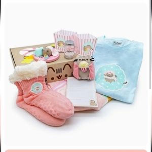 Pusheen movie box NEW size medium